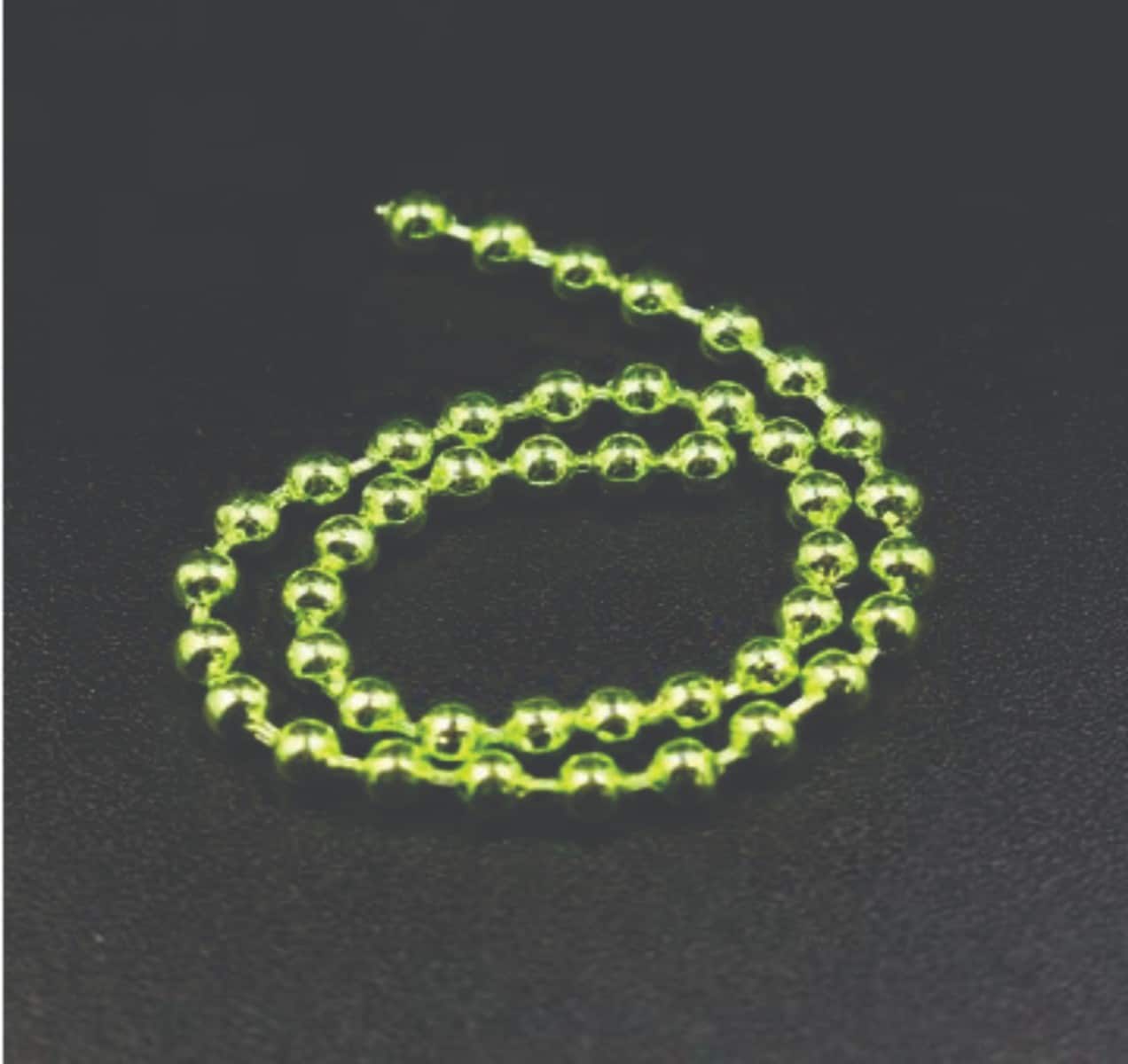 brass_chain_beads_2.4mm_green.jpg